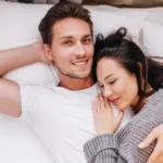 Manfaat Kedekatan Fisik dengan Pasangan Sebelum Tidur untuk Kesehatan Mental